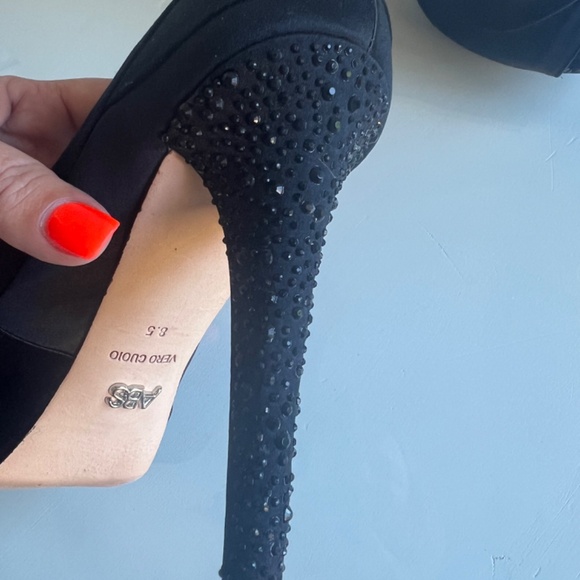 ABS by Allen Schwartz Black Satin with rhinestone heels Dress Shoes 8 1/2M - Picture 5 of 7